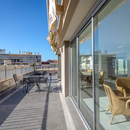 Climatise Avec Terrasse, A 50m De La Et Proche Commerces, Gare Et Centre-ville. - Fr-1-466a-9 Apartmán Saint-Raphaël